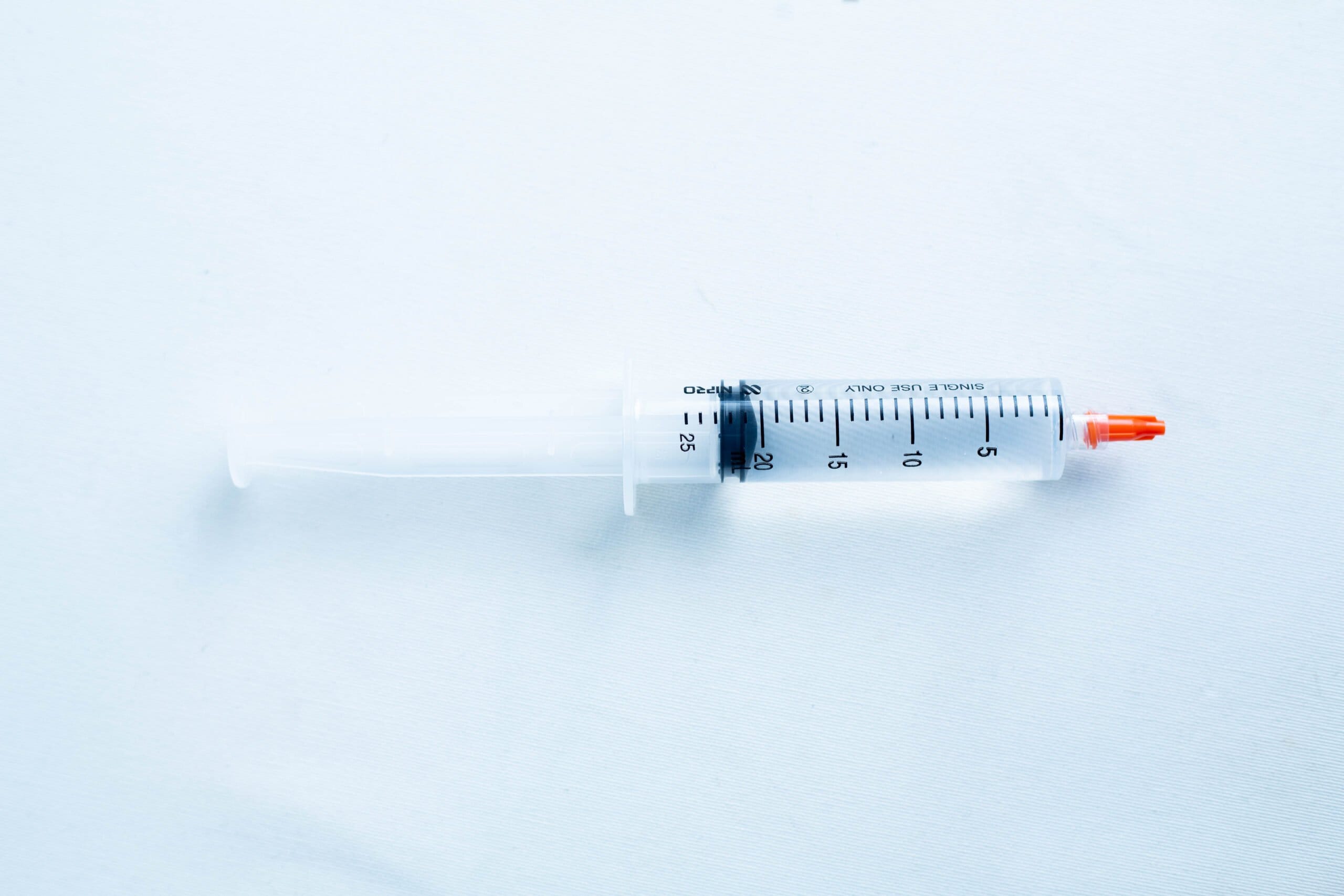 Antibacterial sterile water or sterile water to make spore syringe 2 20 ml Sterile Water and Antibacterial water with cap