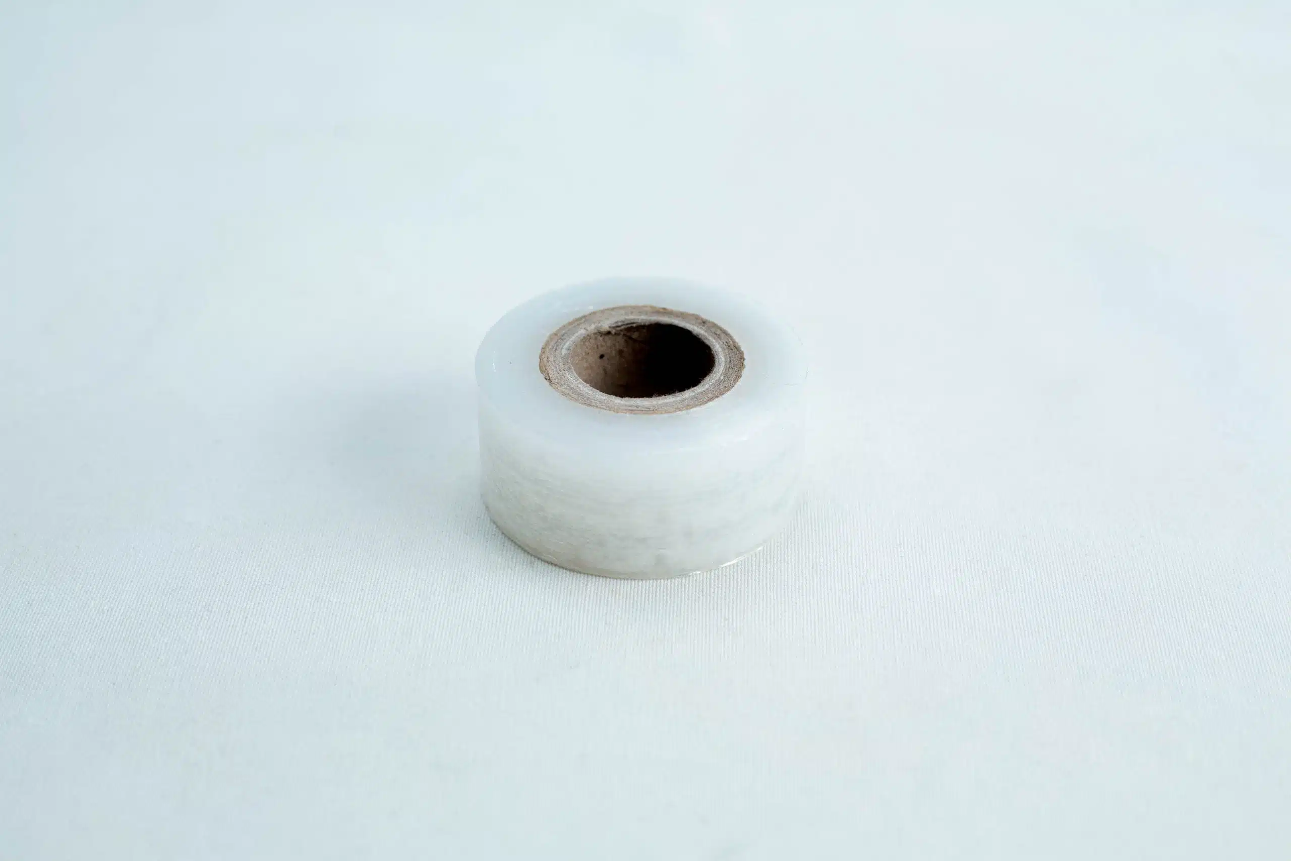 agar tape to seal petri dishes front view